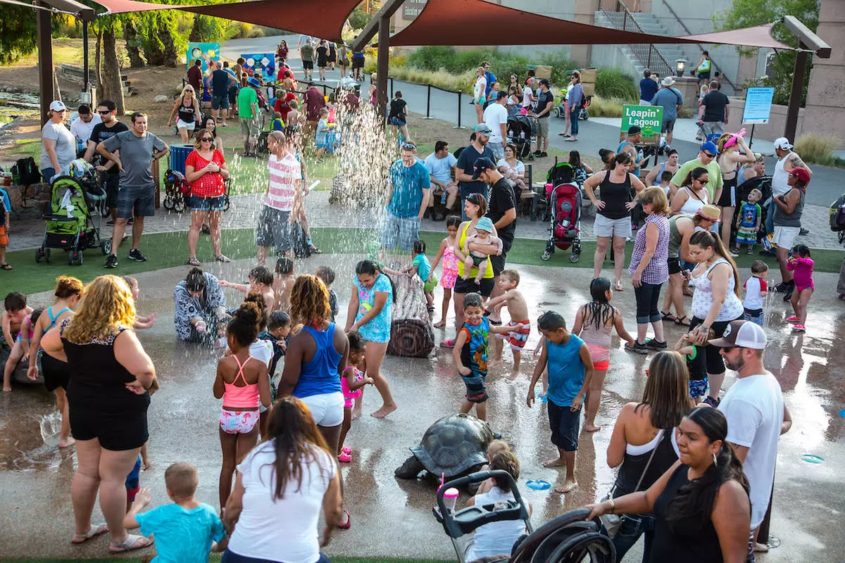 Phoenix Zoo Admission Deals & Discounts