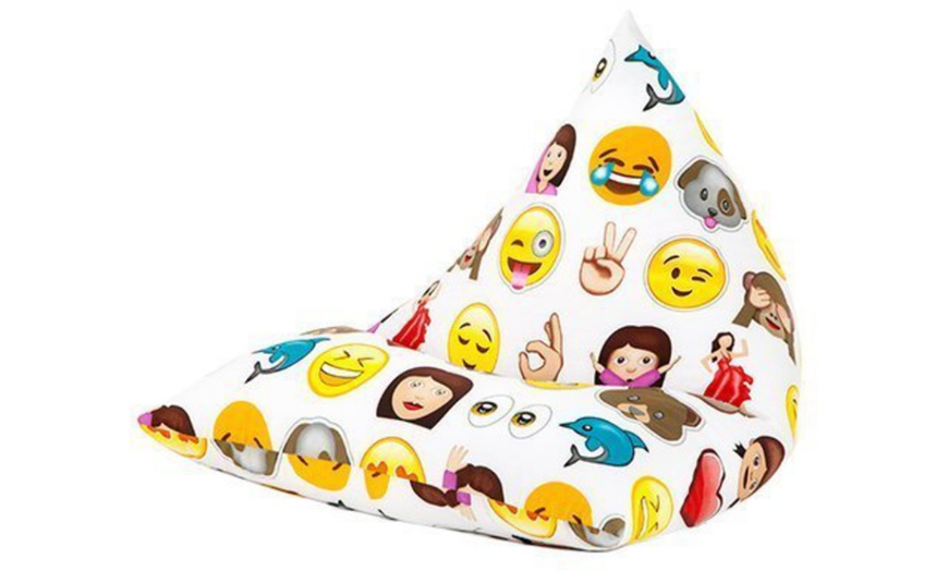 Image 3: Kids' Pyramid Bean Bag