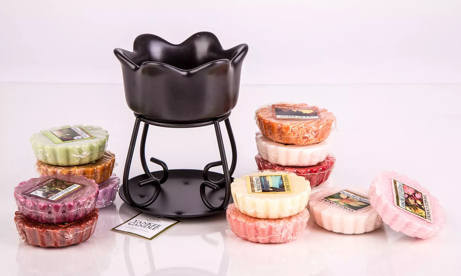 Yankee Candle Petal Bowl Melt Warmer with One Assorted Melt - Primary Image