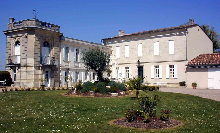 Image 1: Séjour œnologique au choix pour 2 pers. à La Villa du Château Belloy