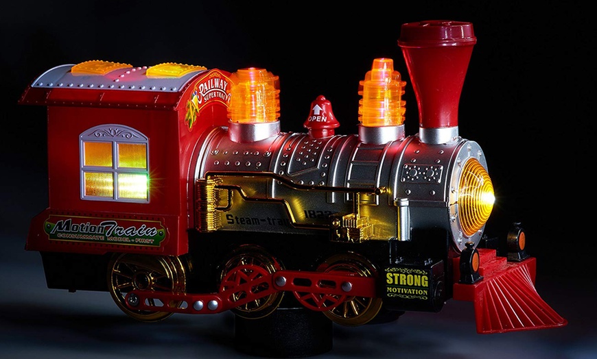 Image 7: Bubble Toy Train Set