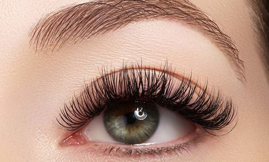 Image 1: Eyelash Lift and Tint