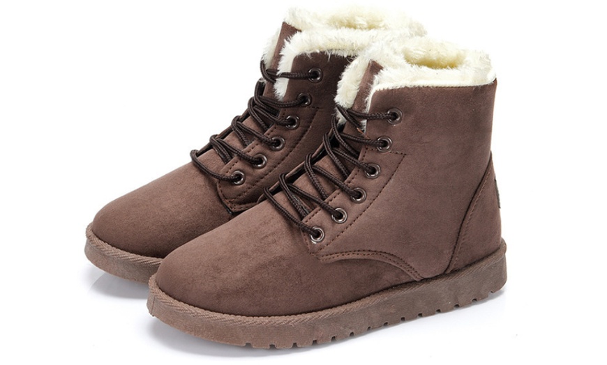 Image 11: Women's Winter Martin Boots