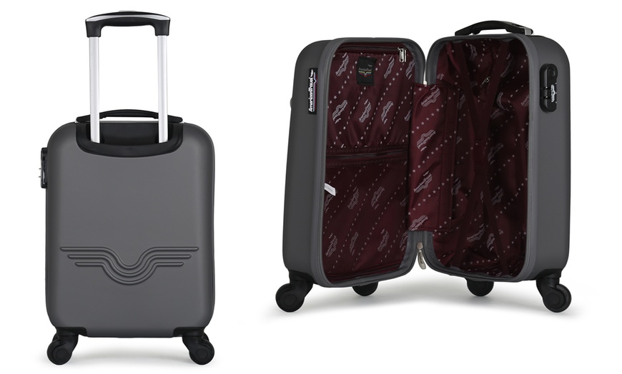 Image 22: Queens-E Cabin Size Suitcase