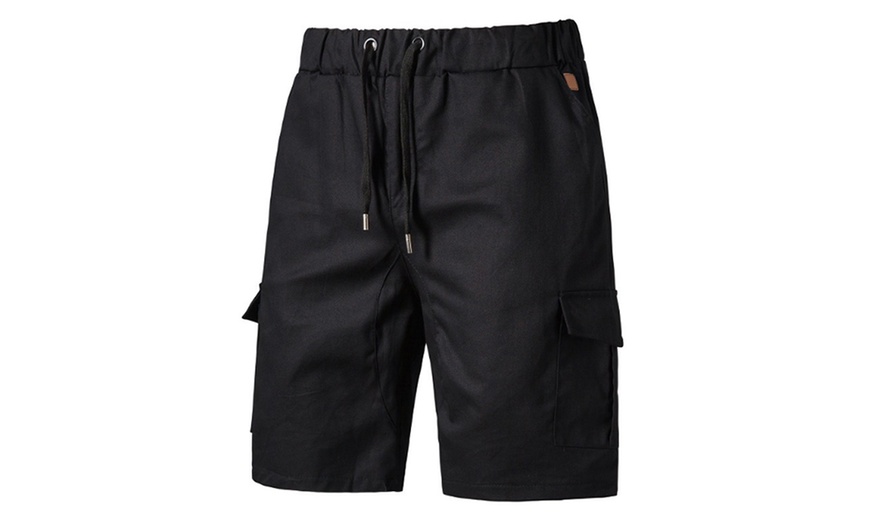 Image 4: Men's Casual Slim Fit Cargo Shorts with Elastic Waist