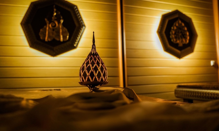 Image 3: Traditionelle Thai-, Thai-Öl- oder Hot-Stone-Massage für 1 Person