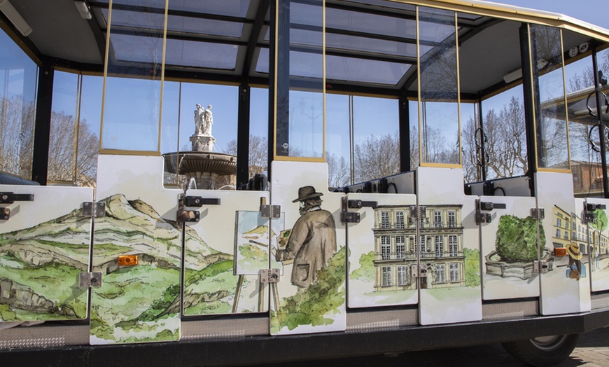 Image 5: Le tour d'Aix-en-Provence en petit train électrique