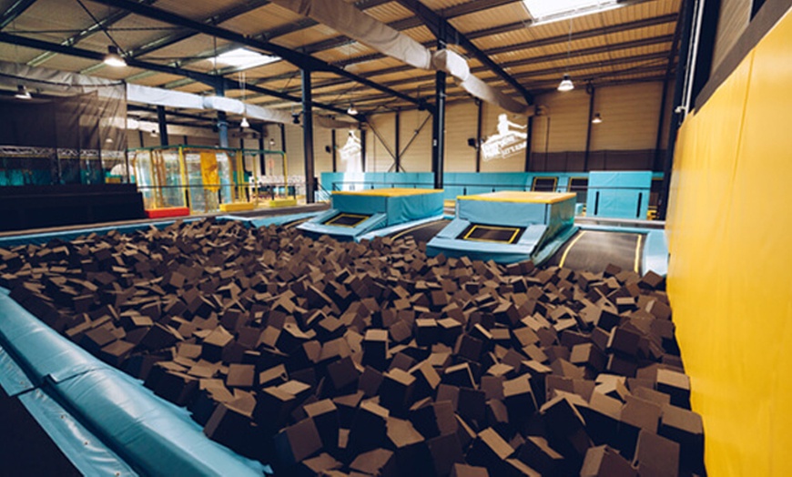 Image 2: Trampoline Park Angers : un terrain de jeu XXL