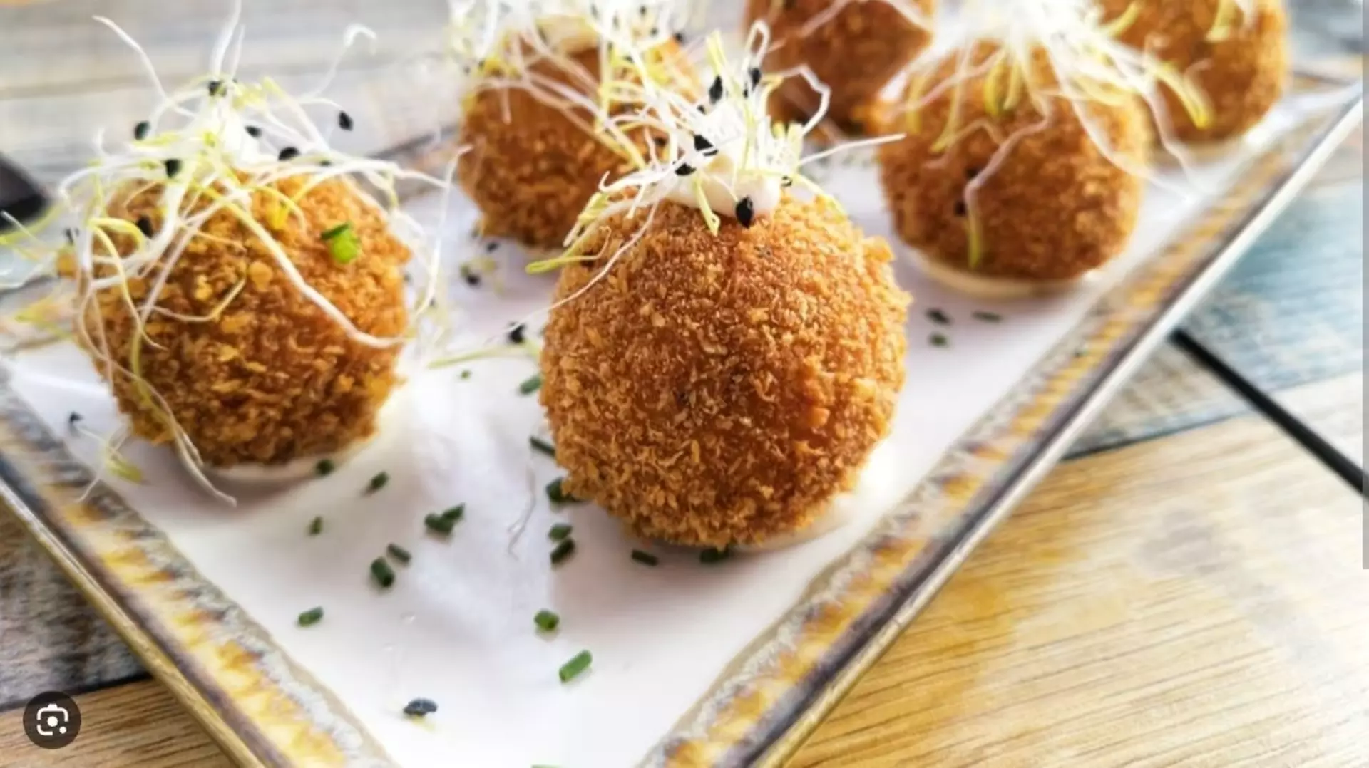 Cena romántica con bebida y copa en Sevilla, junto a plaza Nueva