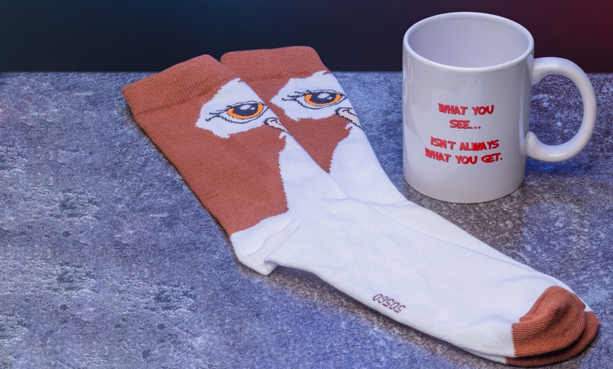 Image 3: Gremlins Mug and Socks Gift Set