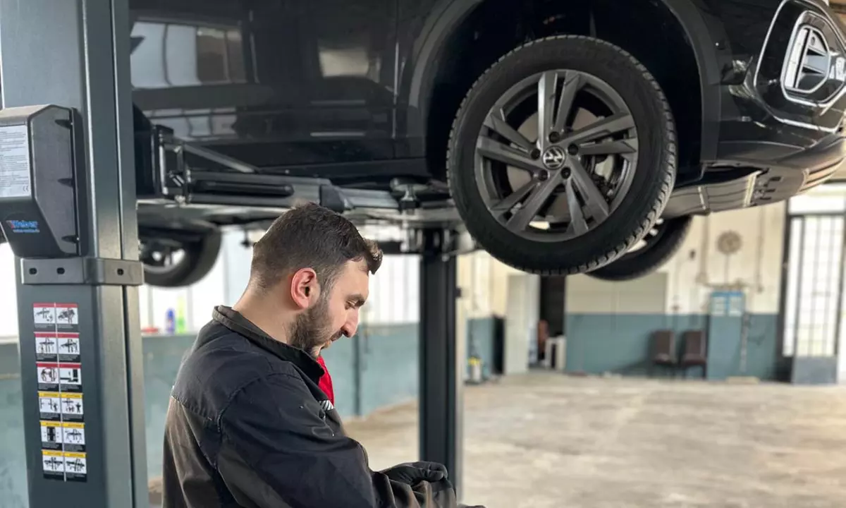 Kleine Inspektion für 1 Pkw inkl. Ölwechsel mit bis zu 2l Premium-Öl