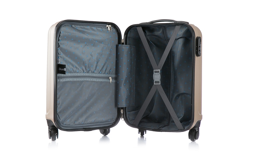 Image 11: Two-Piece Luggage Set 