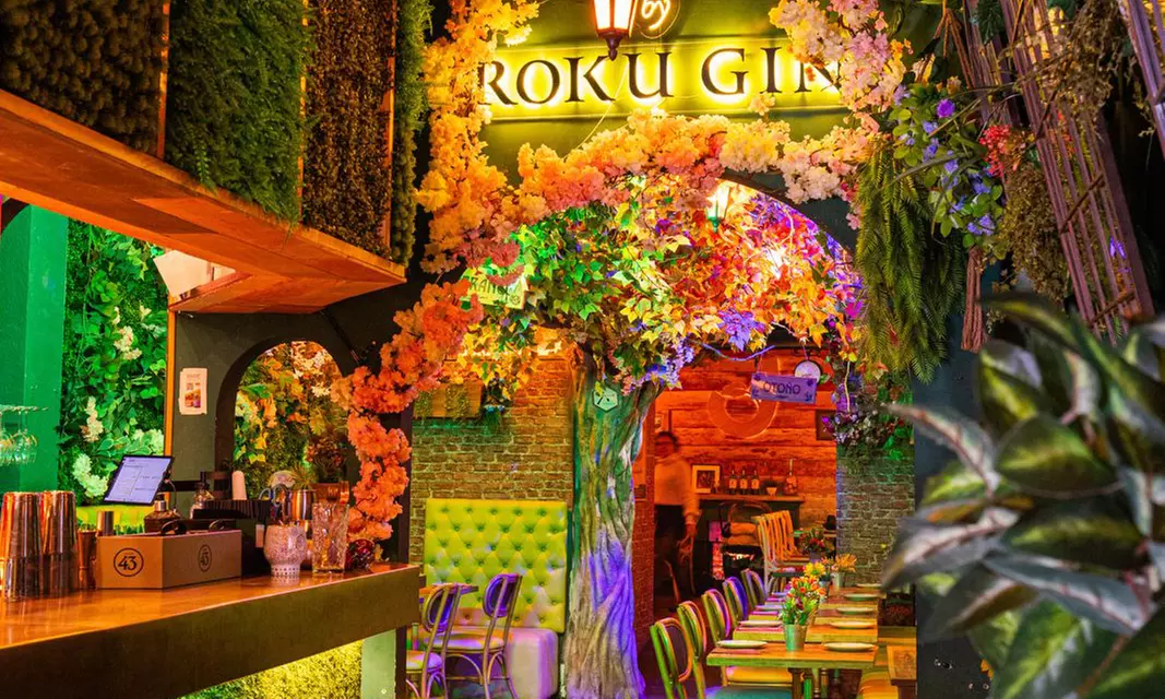 Menú mediterráneo para 2 con 6 platos a elegir en el corazón de Gràcia