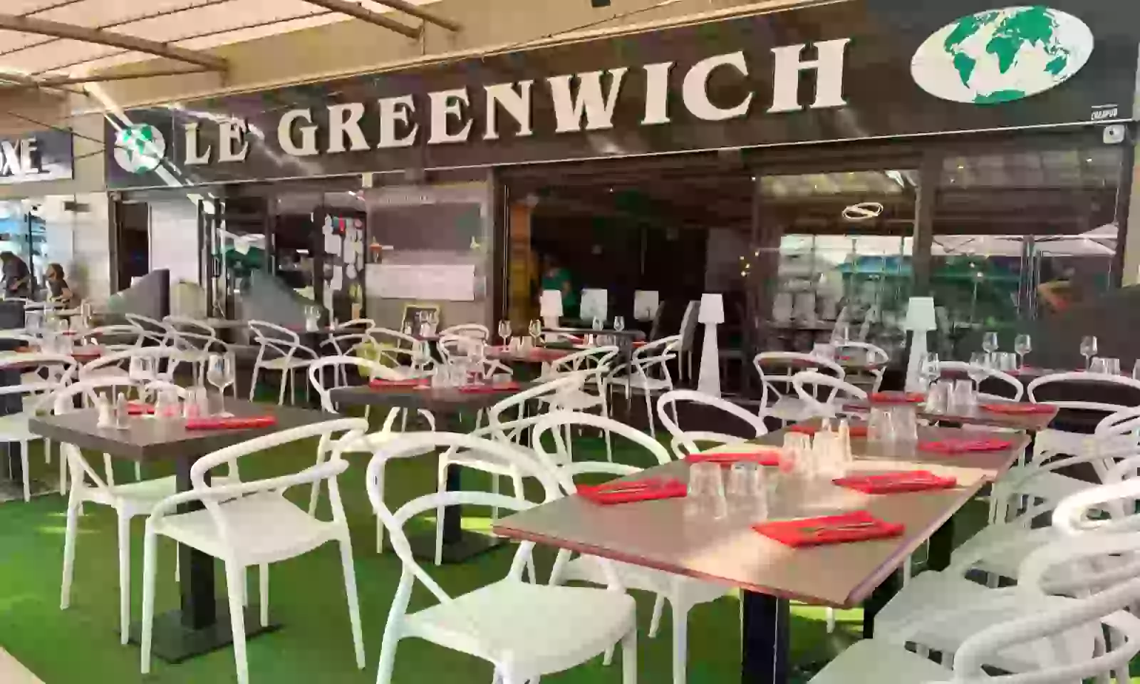 Menu entrées plats et desserts pour 2 ou 4 personnes