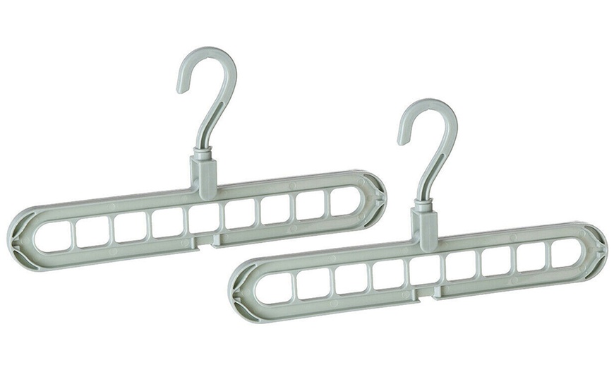 Image 10: Nine-Hole Foldable Hanger