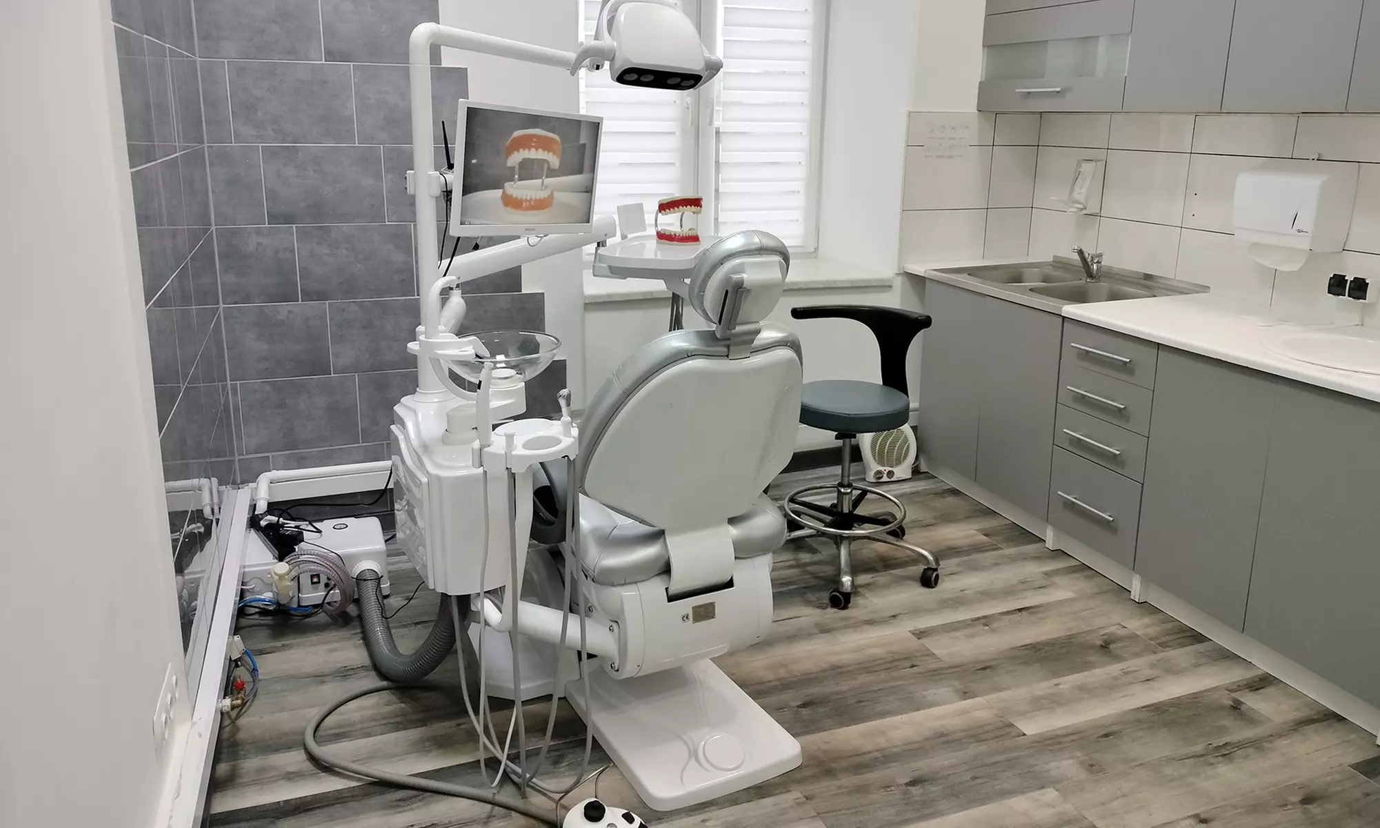 Kompleksowa profilaktyka stomatologiczna: skaling, piaskowanie i inne