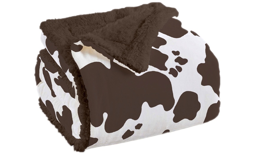 Image 2: Couverture Sherpa chaude avec imprimé vache