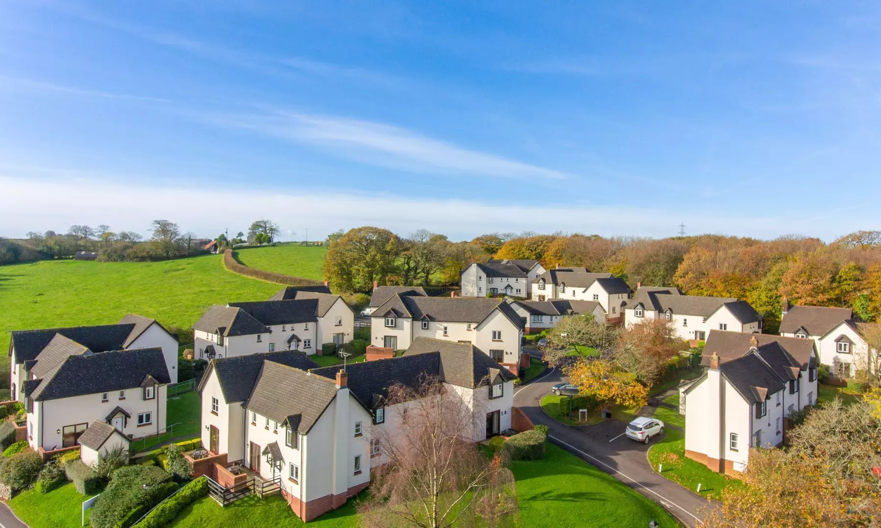 Rolling Hillside Retreat in Devon: Scenic Apartment Stay up to 6
