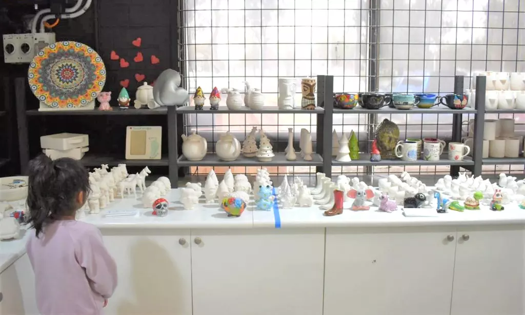 Kids Pizza and Paint Experience – For One, Two, Four and Six Children