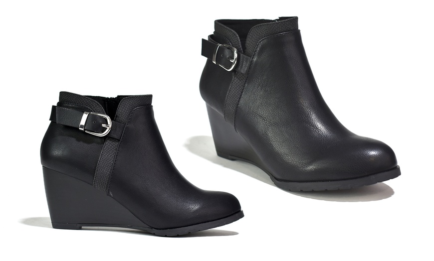 Image 19: Women's Wedge Heel Ankle Boots