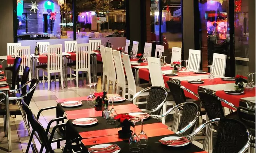 Menú mediterráneo para 2 o 4 en Sabors Del Mar