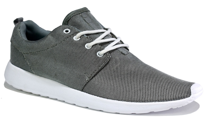 Image 5: Men's Knitted Trainers