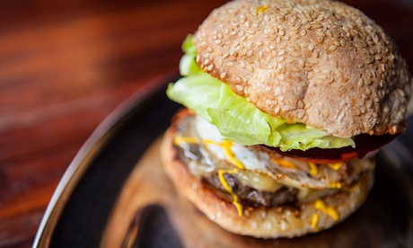 Menu piadina o hamburger, con antipasto dolce e birra al Garage 75 (sconto 48%)