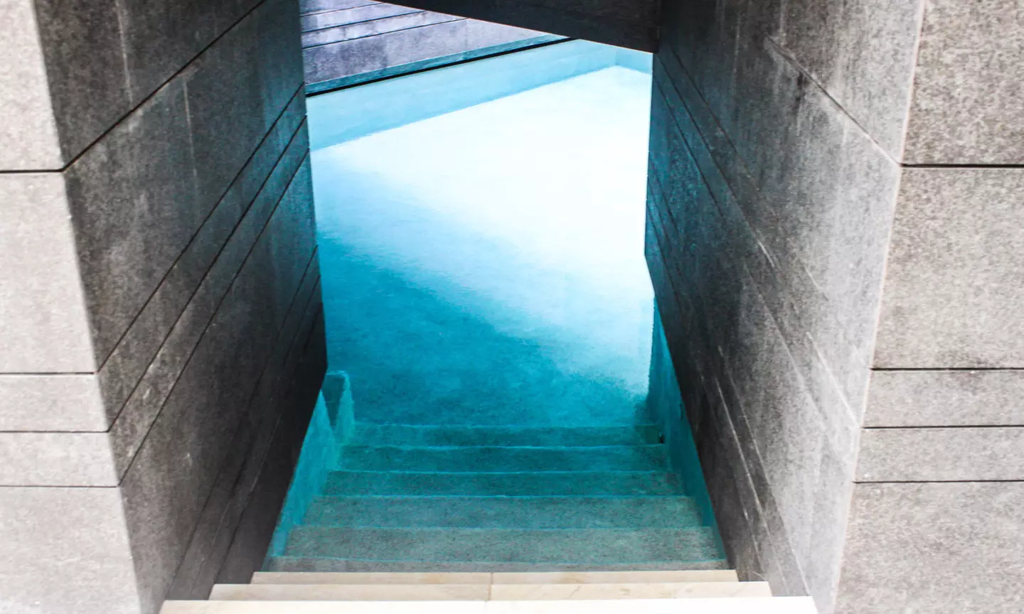 Circuito spa 90 minutos, bebida y masajes de 25 o 50 minutos para 2