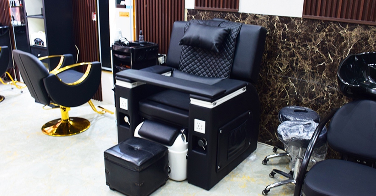 Classic/Gel Mani-Pedi, Extensions Or Russian Nail Services Classic/Gel Mani-Pedi, Extensions Or Russian Nail Services