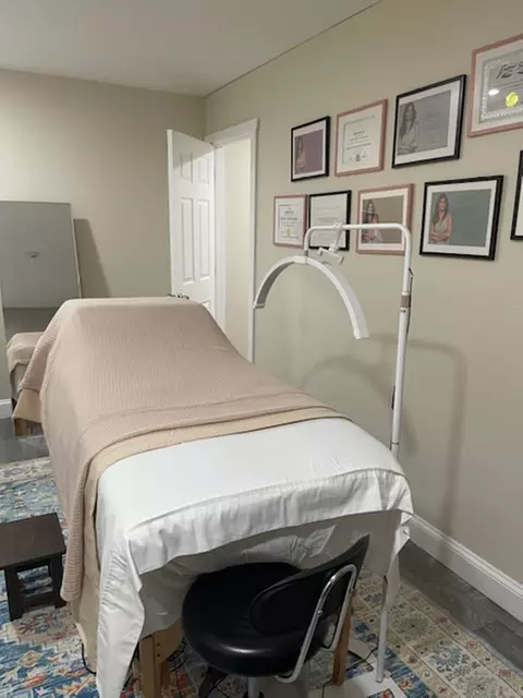 Up to 23% off on Lymphatic Drainage Massage To Detoxify Your Body