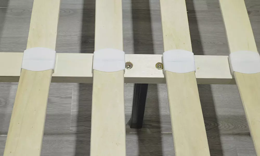 Lit Marquis en tissu de style scandinave. Sampur