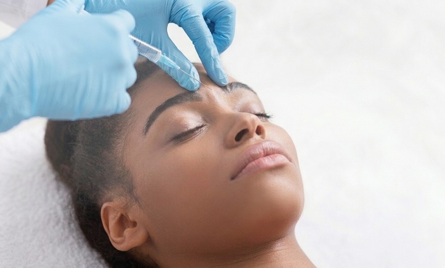 Image 4: Refresh with 20, 40, or 60 Units of Botox