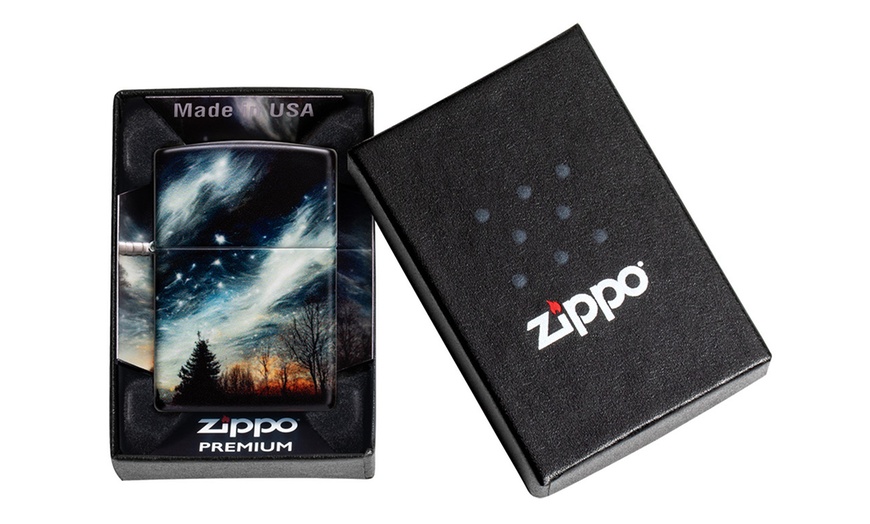 Image 5: Zippo Design Lighter in Gift Box