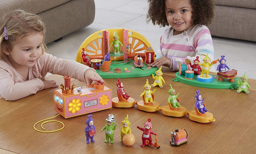 Image 2: Teletubbies Train or Playset