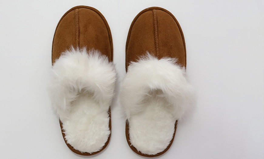 Image 3: Women's Warm Plush Slippers