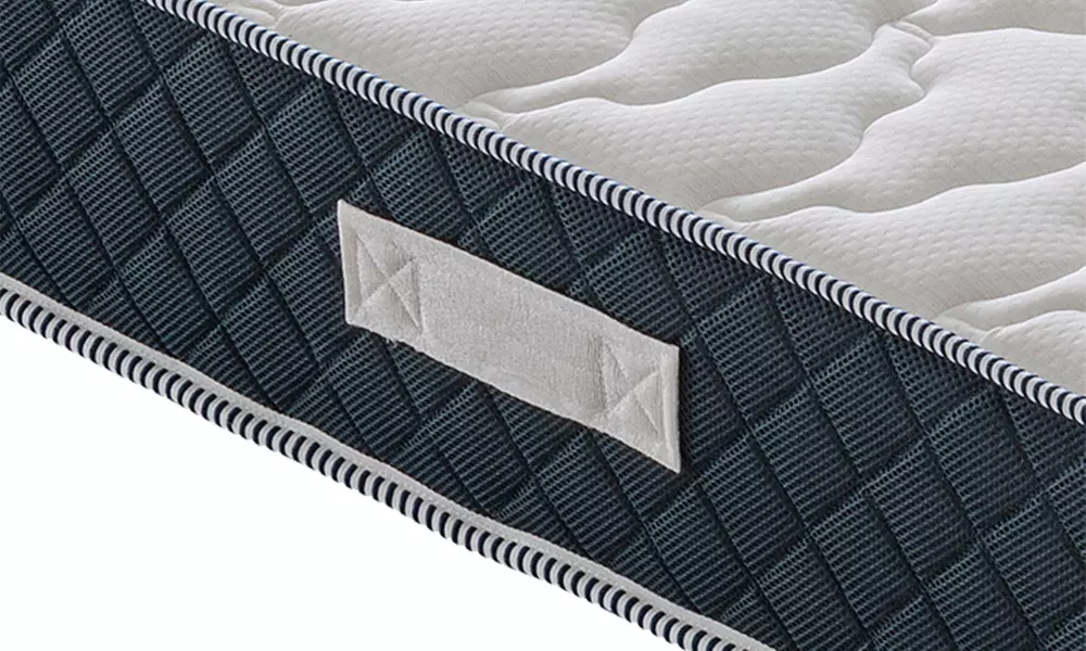 Matelas avec feuille de mousse à mémoire de forme