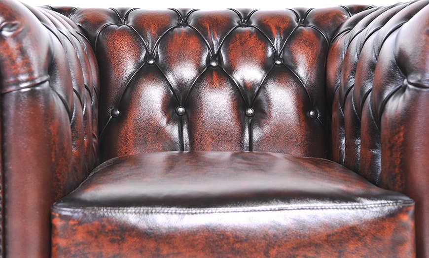 Image 6: Sofas Chesterfield en cuir authentiques 