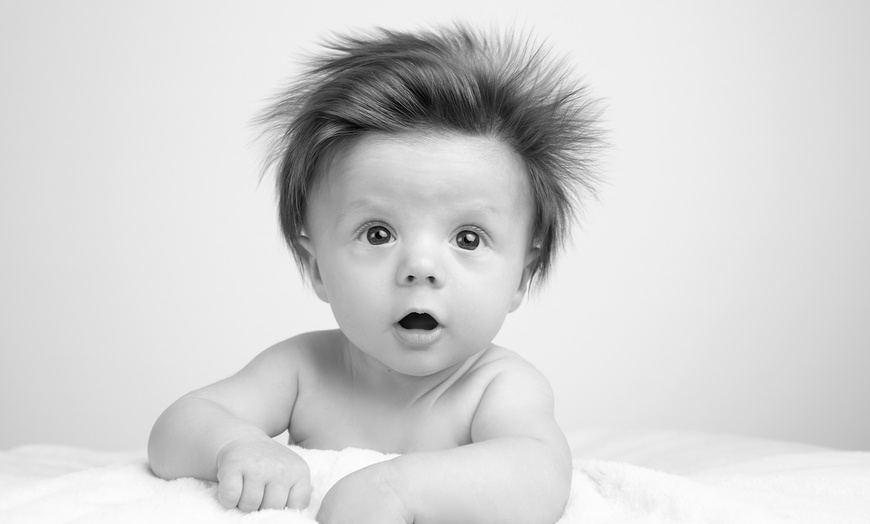 Image 12: Baby Photoshoot With 8'' x 6'' Print at Barrett & Coe studios 