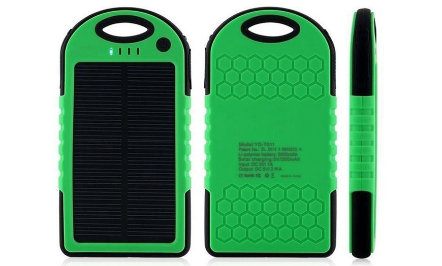 Image 5: Solar-Powered 5000mAh Powerbank