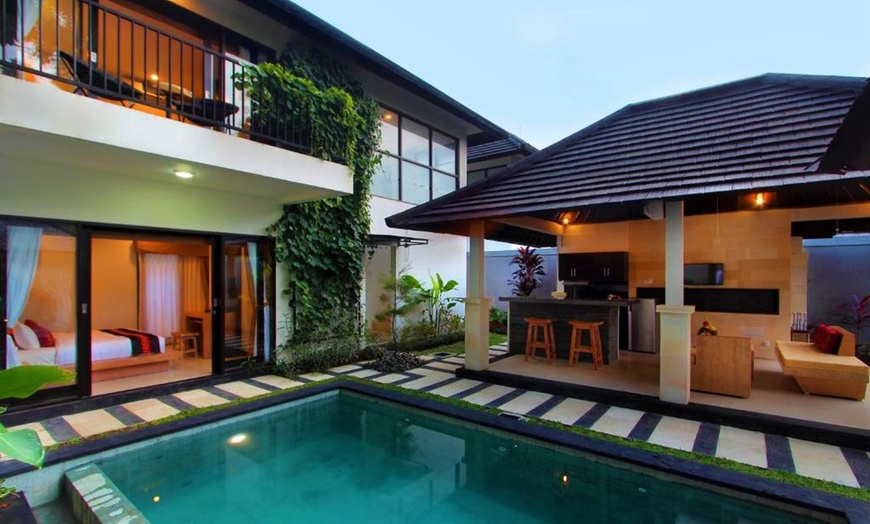 Image 2: Bali, Seminyak: Up to 10 Nights Tropical Villa Break