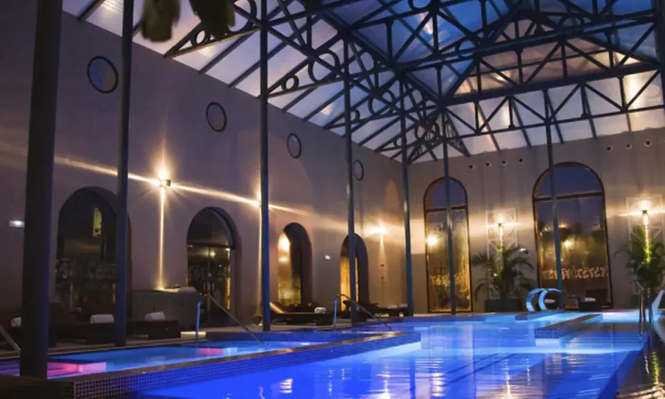 Acceso a circuito spa de 4 * con opción a masaje para 2 personas