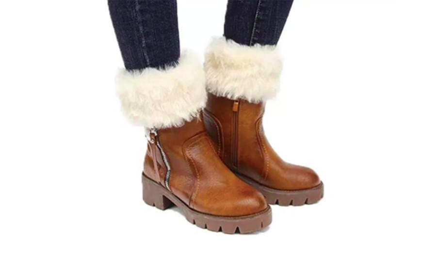 Image 4: Faux Fur Knitted Boots Toppers