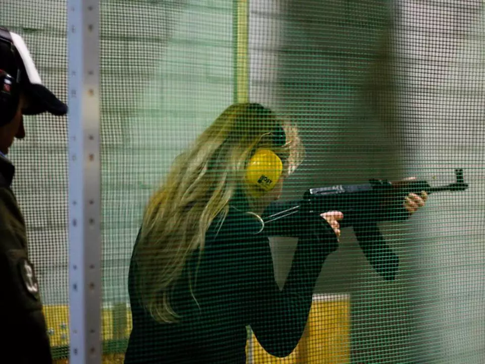 Karta podarunkowa ważna 12 miesięcy na usługi w Strzelnicy Colt