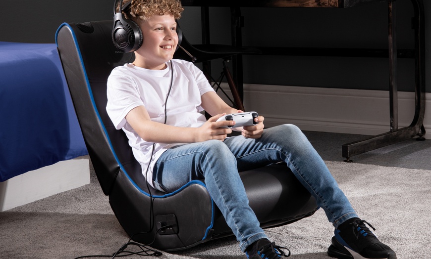 Image 2: Daewoo Rechargeable Floor Rocker Gaming Chair