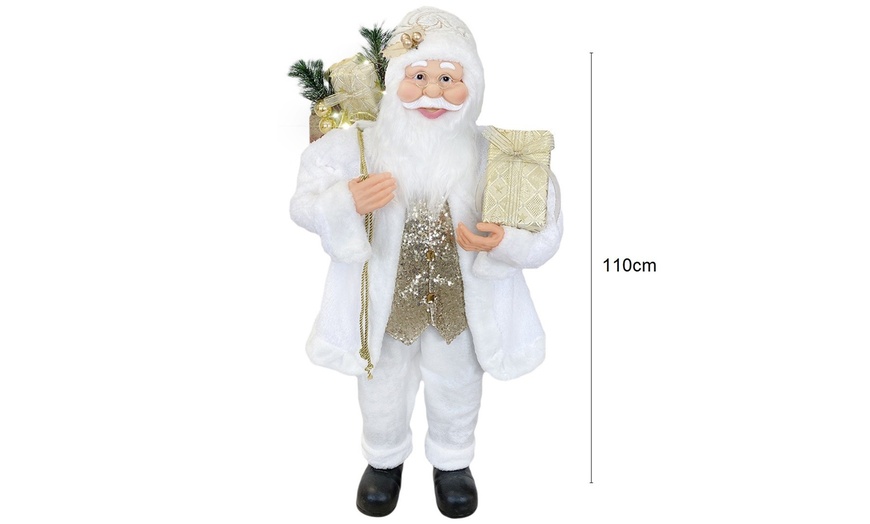 Image 11: Figurine Père Noel