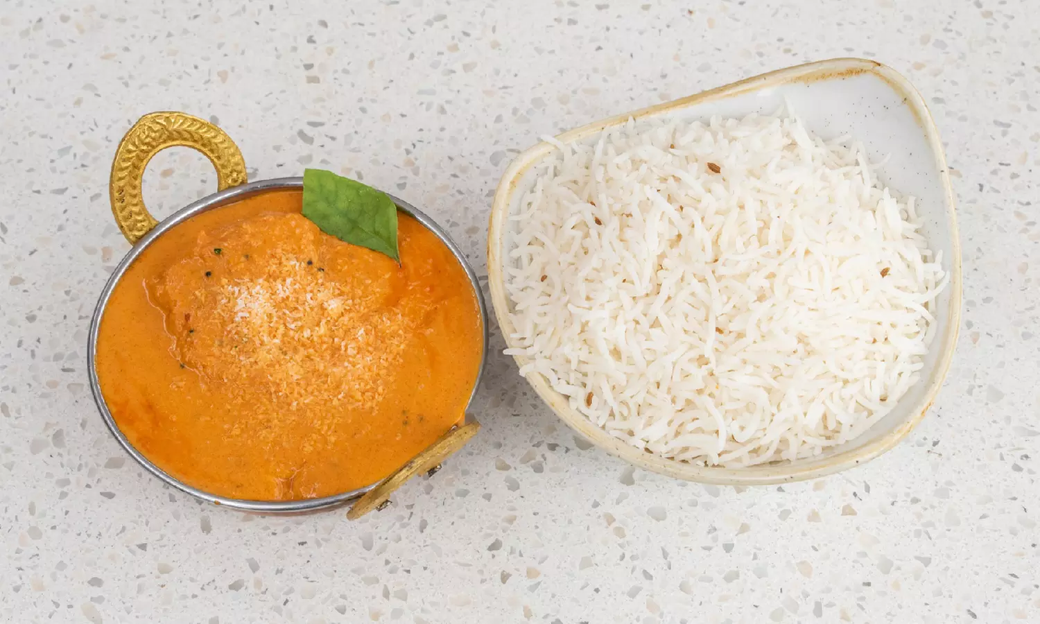 Dive Into Indian Culture Over Traditional Spice-Infused Curry & Naan