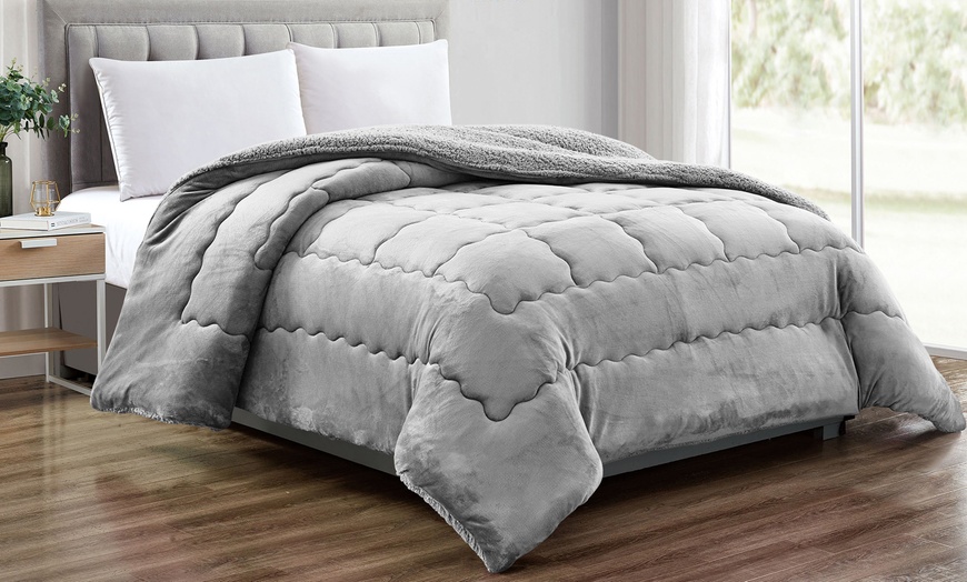 Image 3: Couette double en velours Sherpa