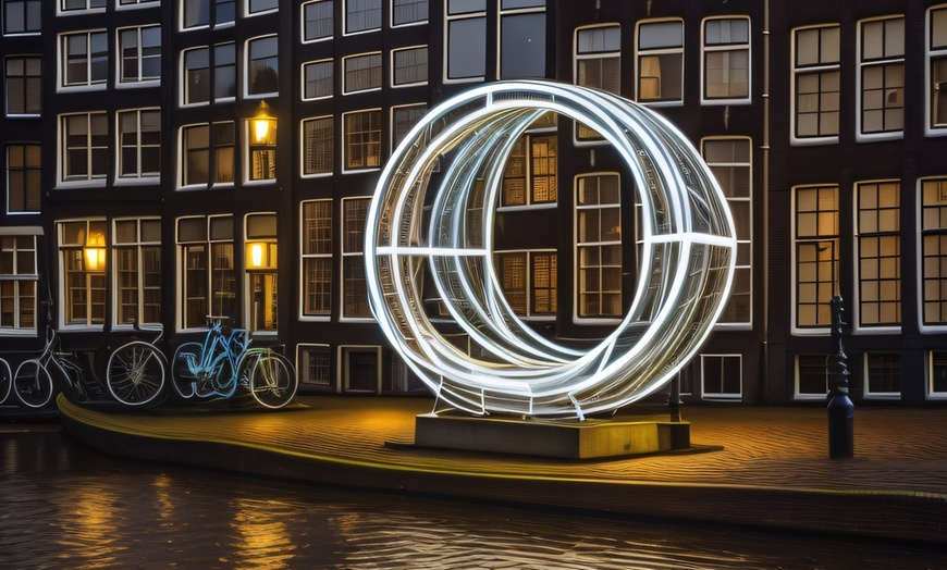 Image 2: Lichtkunst op de grachten: rondvaart tijdens Amsterdam Light Festival