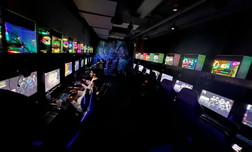 Image 7: Gaming In General, Small Private, or Big Private Room w/ Optional Food