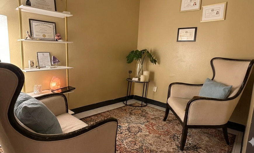 Image 4: Relax with a 60, 75, or 90-Minute Swedish or Deep Tissue Massage
